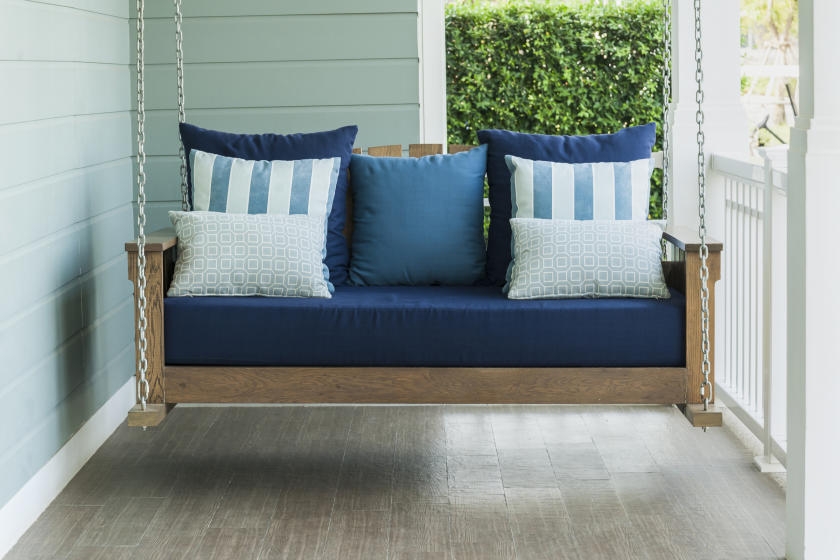 How to Paint or Stain Your Outdoor Furniture